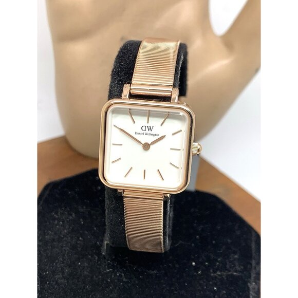 Daniel Wellington Women's Watch DW00100517 White Dial Rose Gold Mesh Strap 22mm - Picture 1 of 14